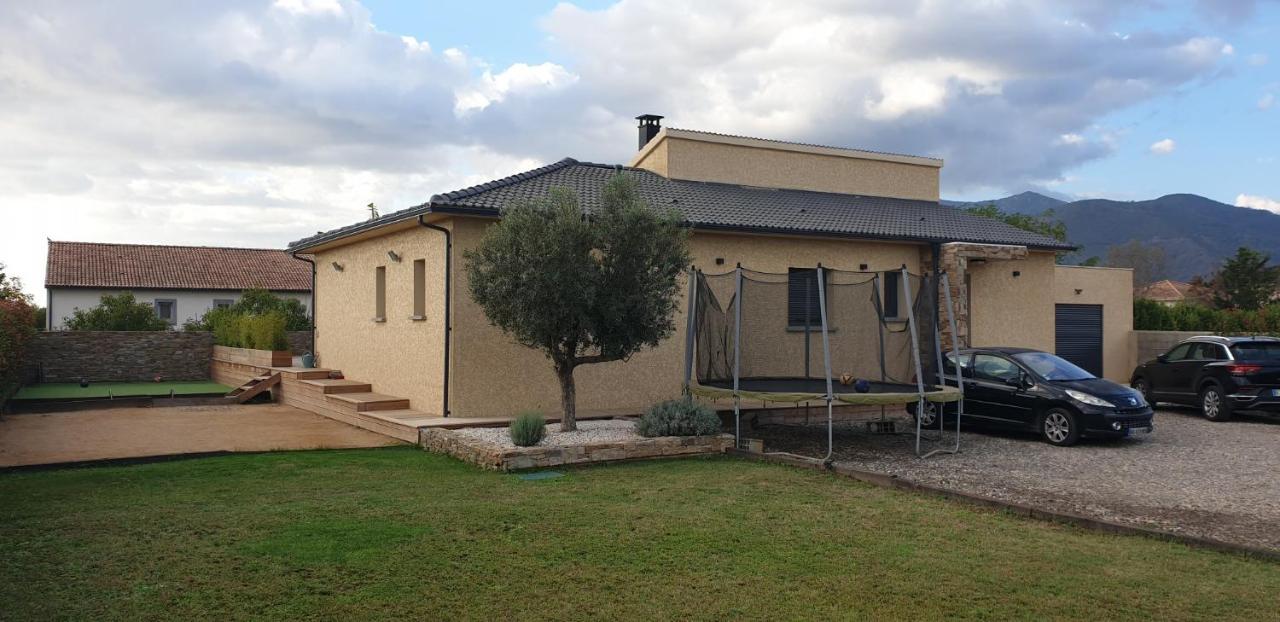Villa T4 avec piscine - Chambres d’hôtes