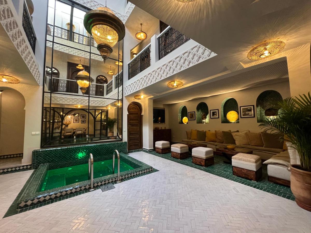 Privatized Green House (Four bedrooms & Spa)