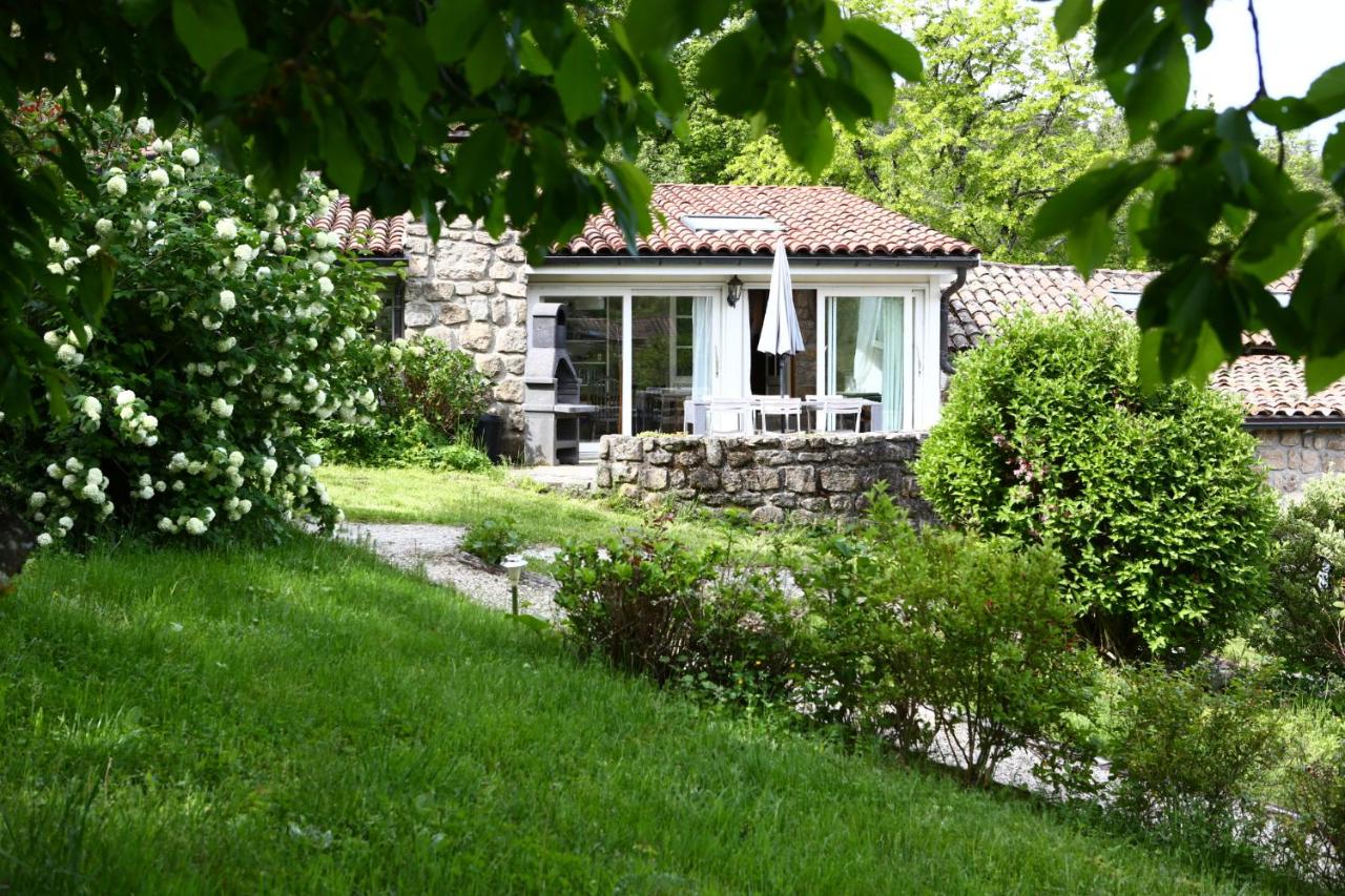 Les Grangeonnes, gîtes nature, piscine, bain nordique, sauna pour accueil familiale ou de groupe - Ferienwohnung
