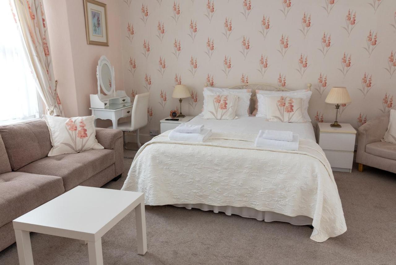 Superior Queen Room