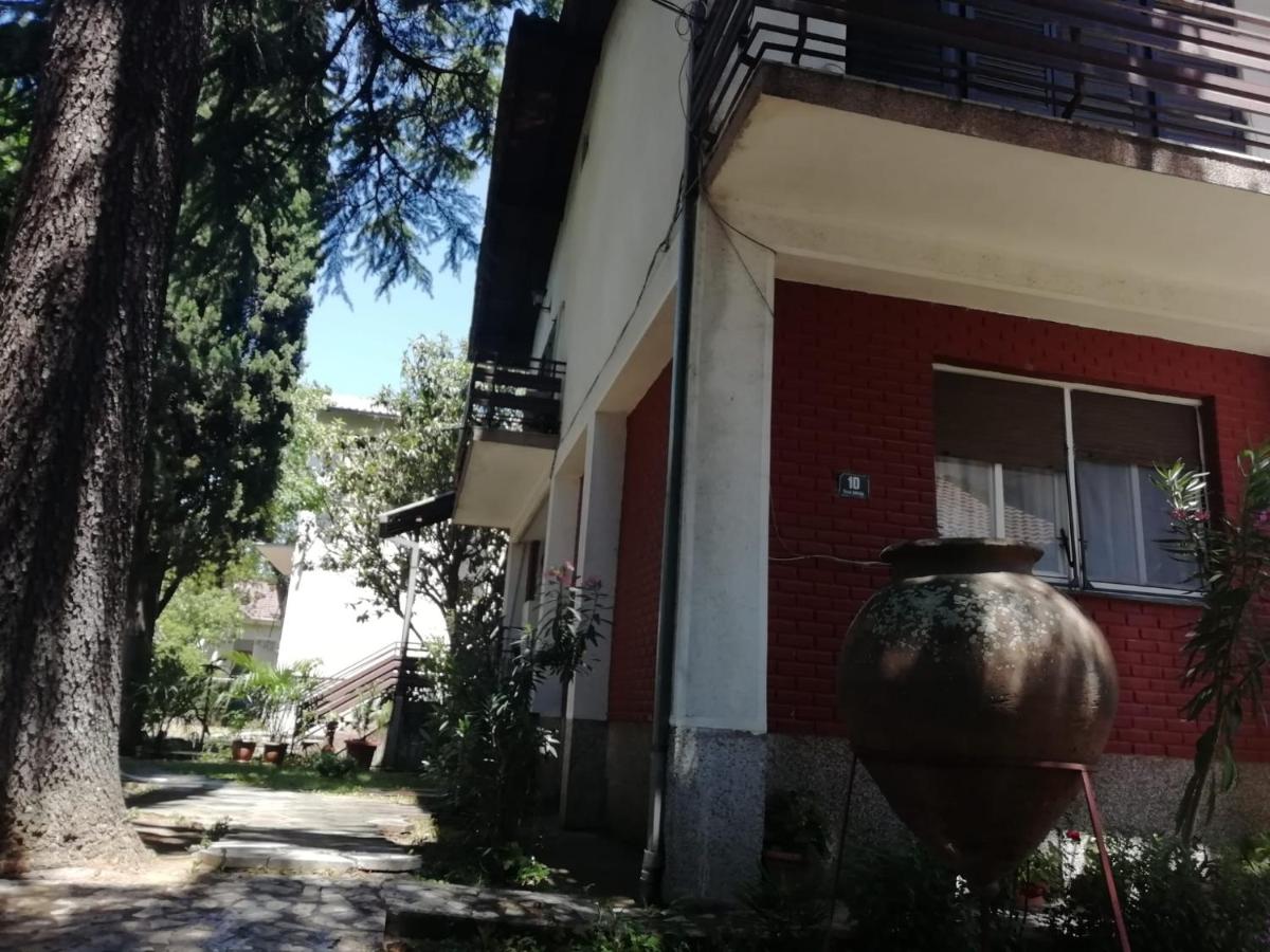 Pine Apartment - B&B