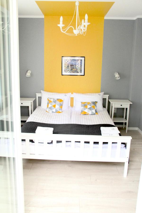 Apartment mit Balkon