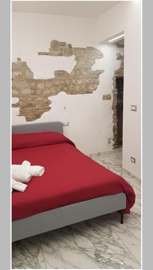 Janara - Iside - B&B Benevento
