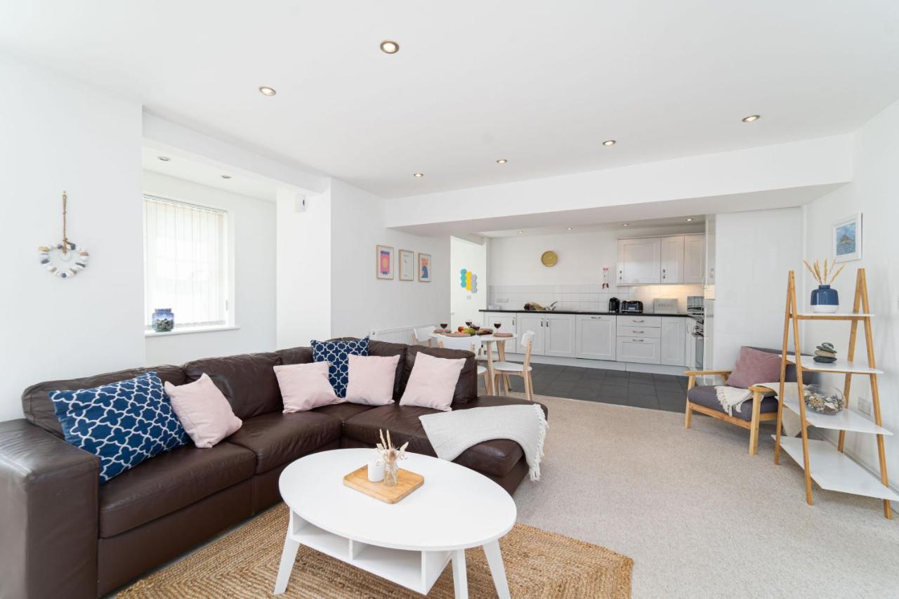 Causeway Bay - B&B