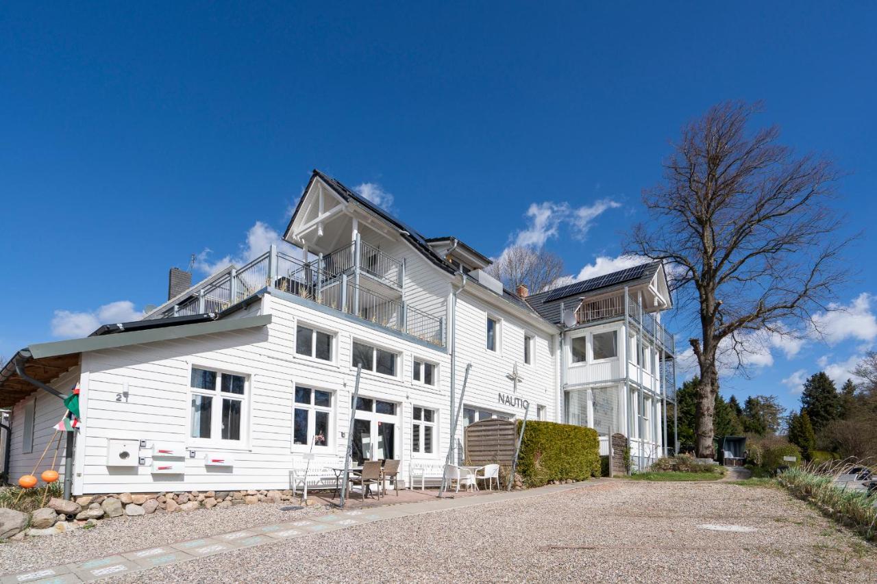 B&B Sierksdorf - Nautic Strandhotel - Bed and Breakfast Sierksdorf