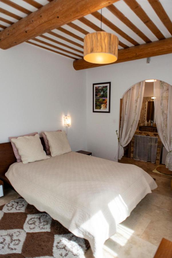 Suite with Garden View