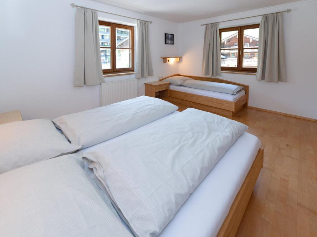 Appartamento con 2 Camere da Letto e con Doccia