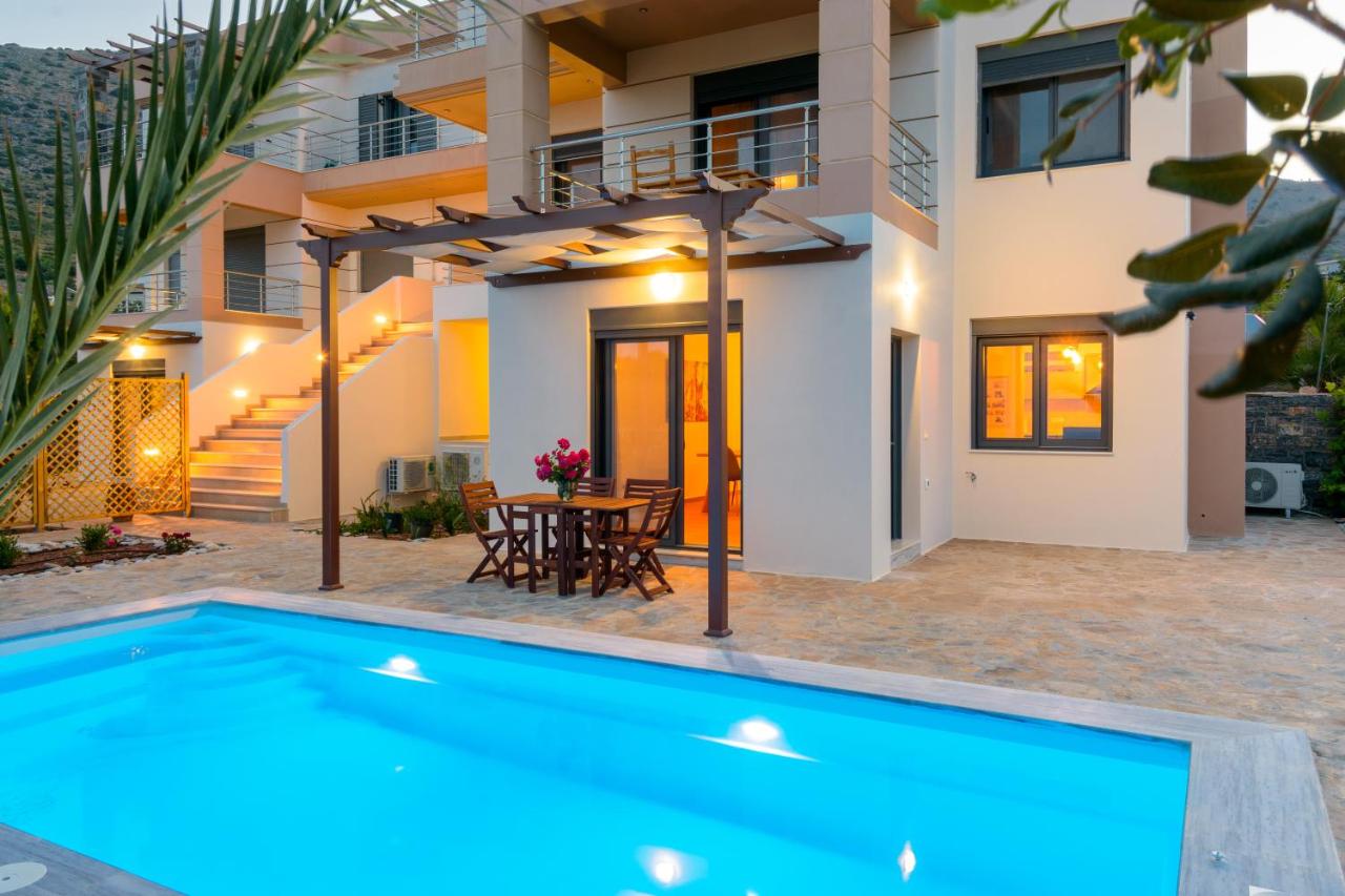 Villa con 2 Camere da Letto