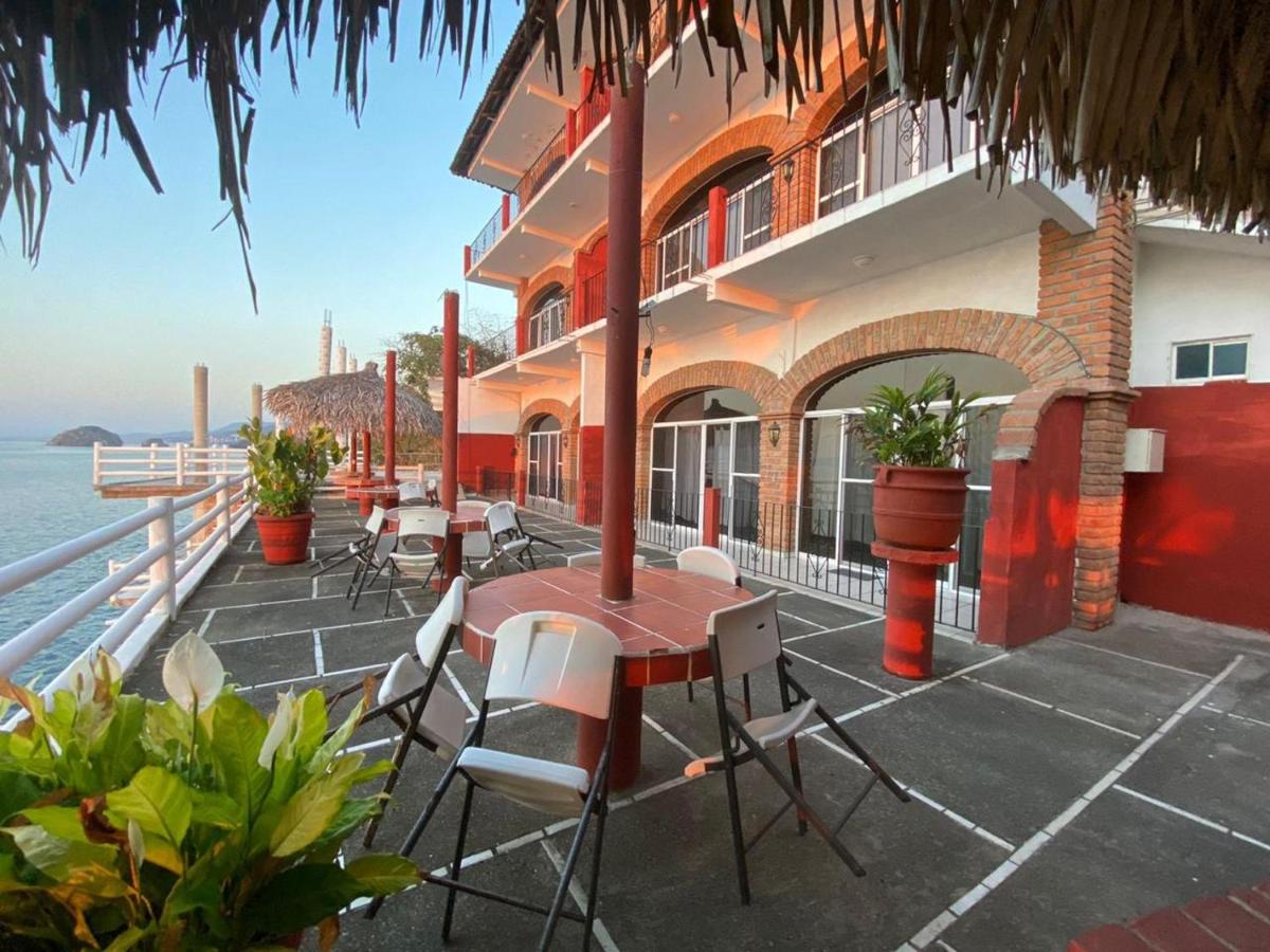 B&B Puerto Vallarta - Traditional Sierra Leon Oceanfront Rooms - Adults Only - Bed and Breakfast Puerto Vallarta