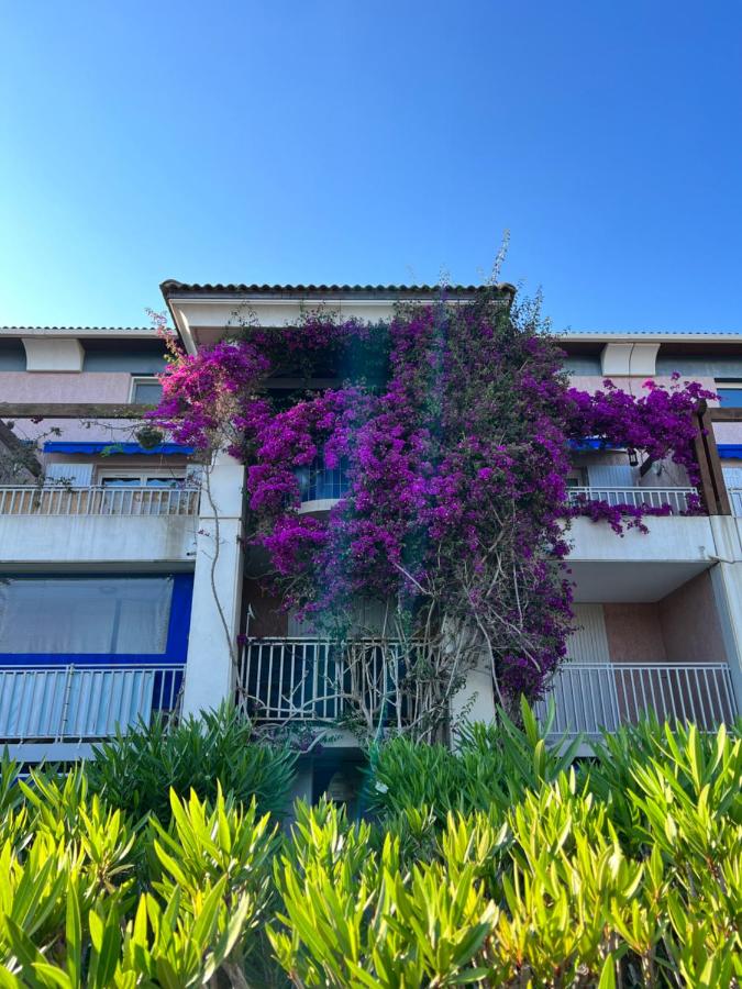 Le Lavandou "Cavalière" -Rez de jardin bord de mer , ATOM - B&B