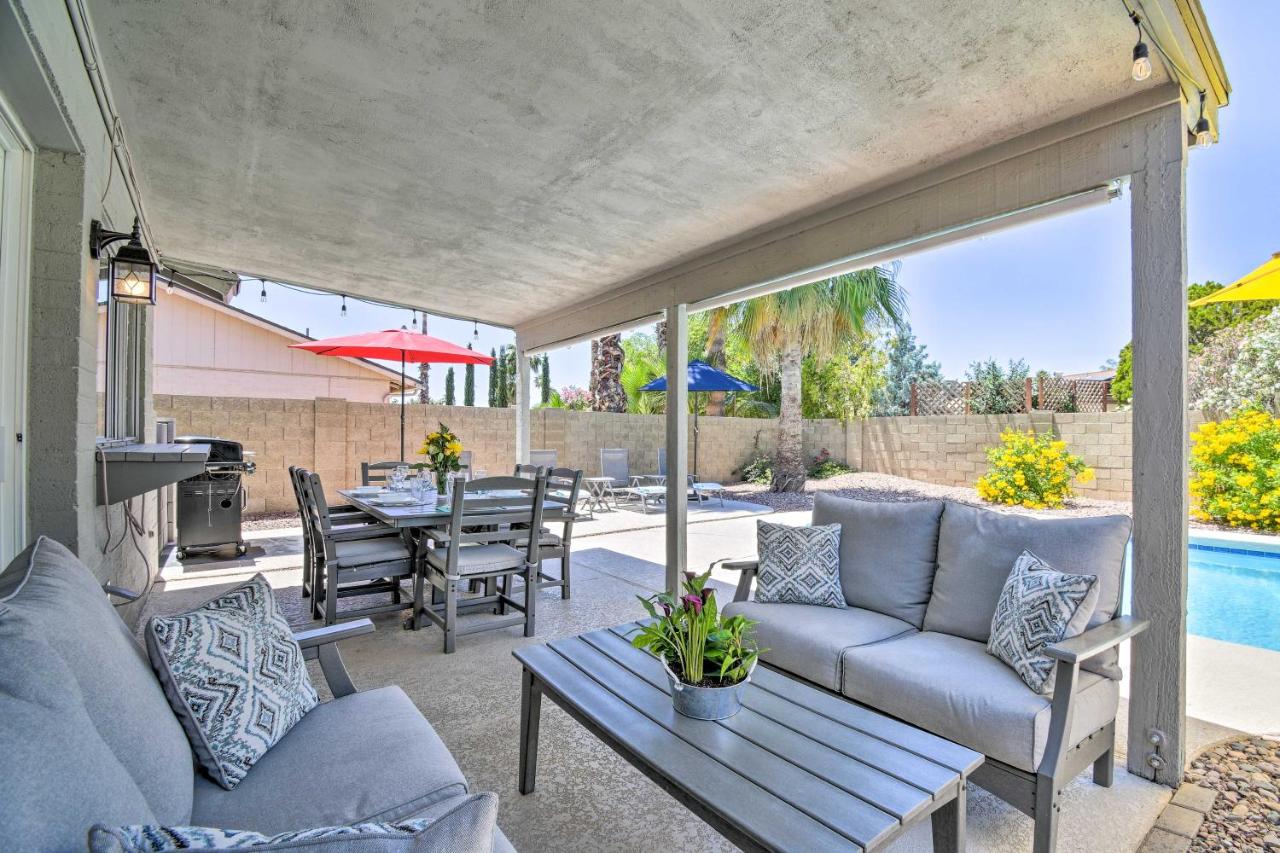 Pool & Putting Green: Scottsdale Family Escape - B&B Phoenix