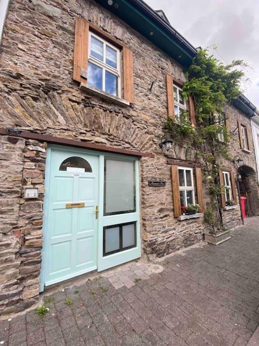 B&B Cork - Mariners Rest One Bedroom Apartment in Innishannon Village - Bed and Breakfast Cork