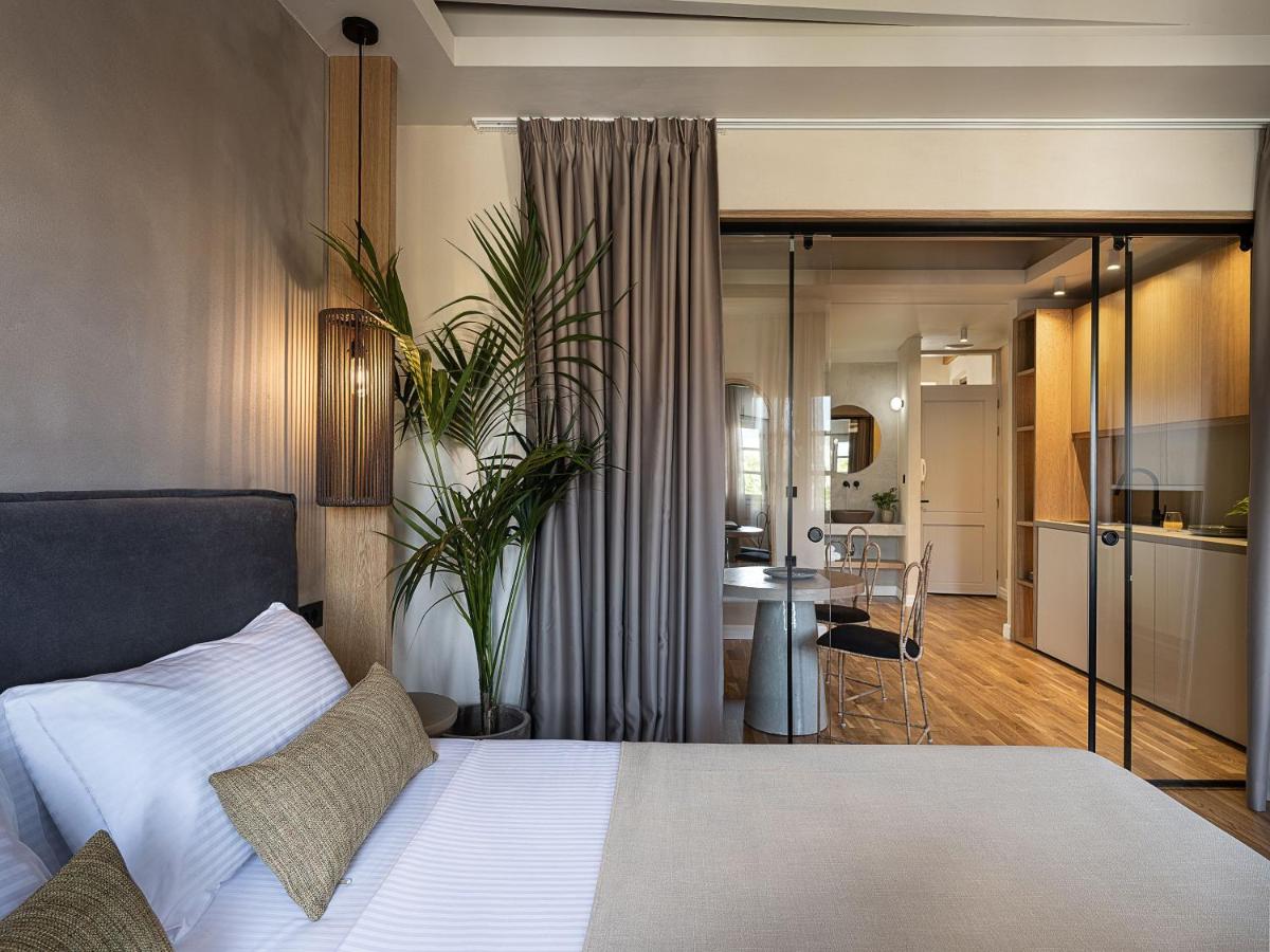 Standard Suite with shared Veranda 