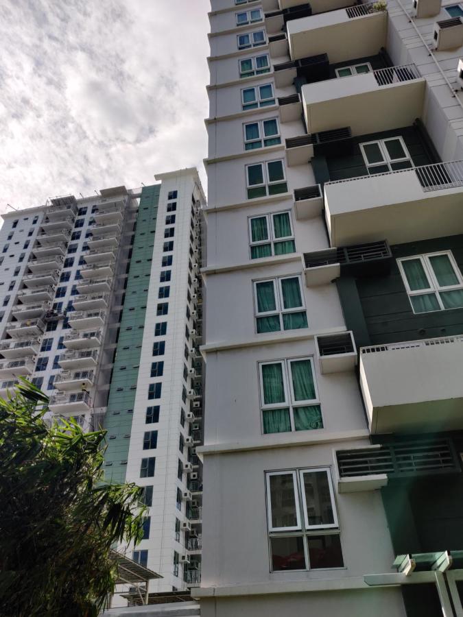 Abreeza Condo T2-2820 - B&B