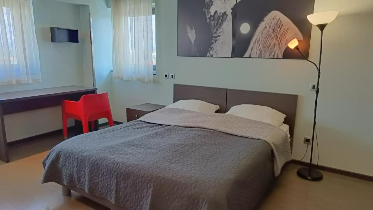 Camera Doppia con Letti Singoli