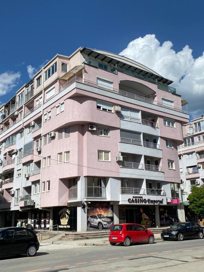 KUZMANOSKI Apartments - B&B Ocrida