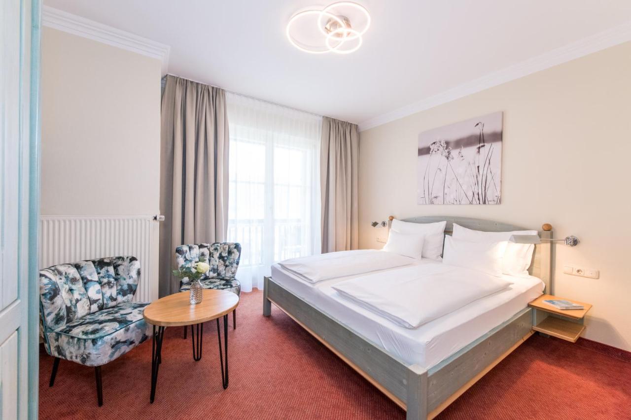 Double Room with Lake View