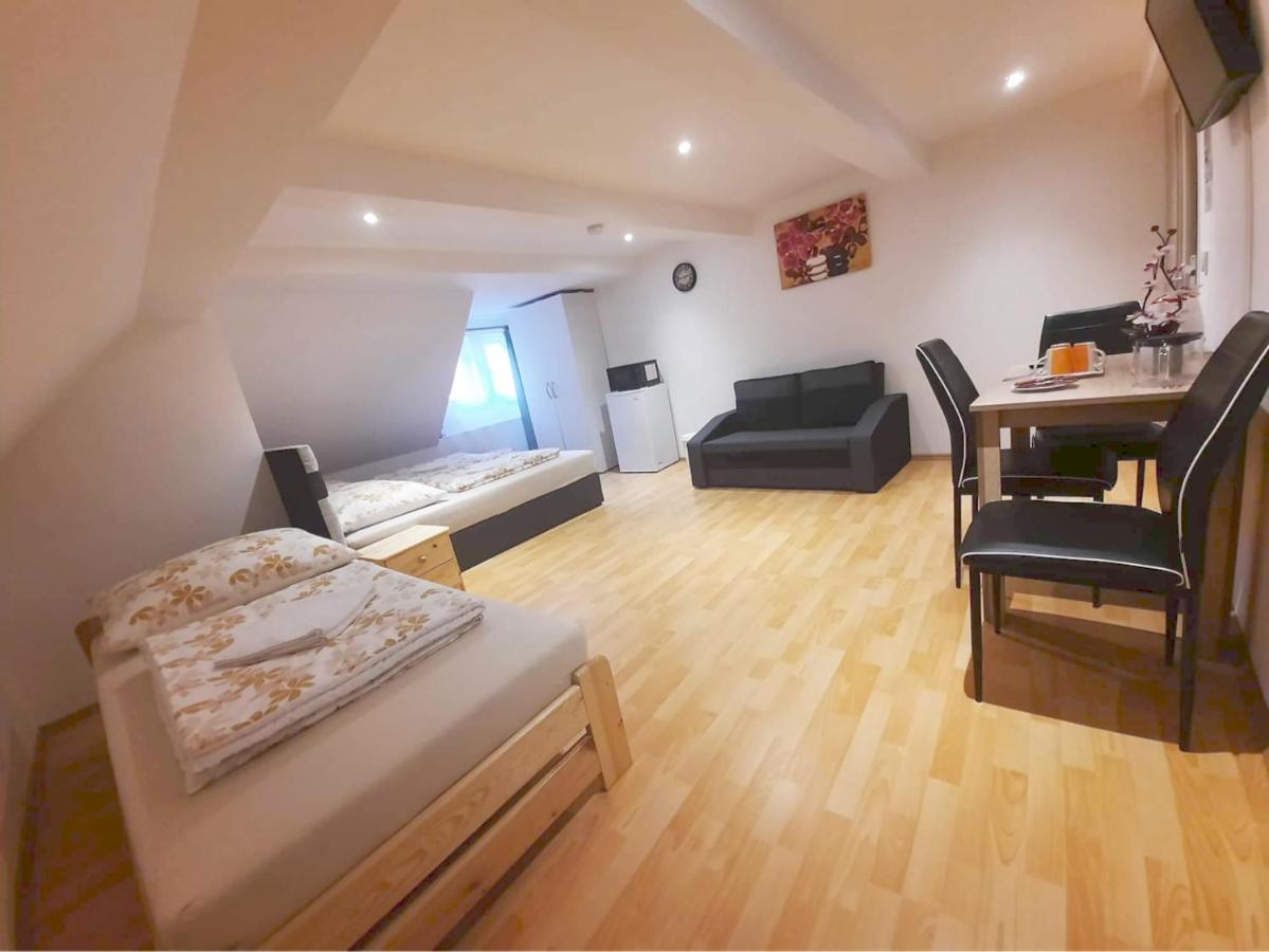 Familienzimmer mit Bad