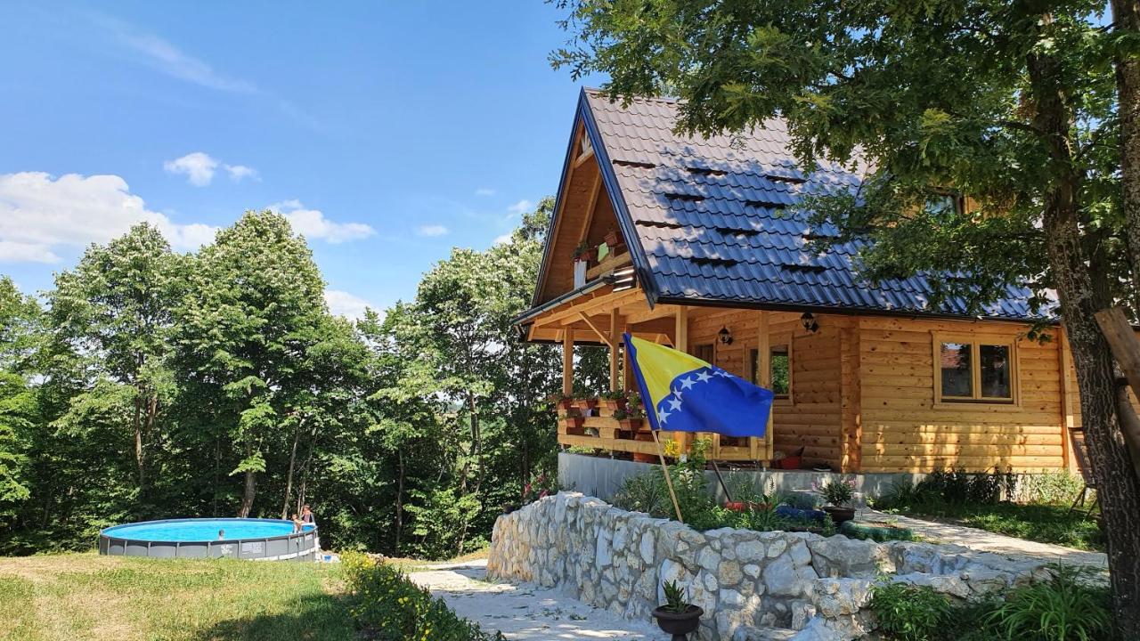 Drvena vikendica Teodora - B&B Bihać
