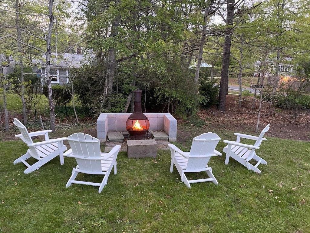 B&B West Yarmouth - 3 Bedroom Cape Cod House by Leavetown Vacations - Bed and Breakfast West Yarmouth