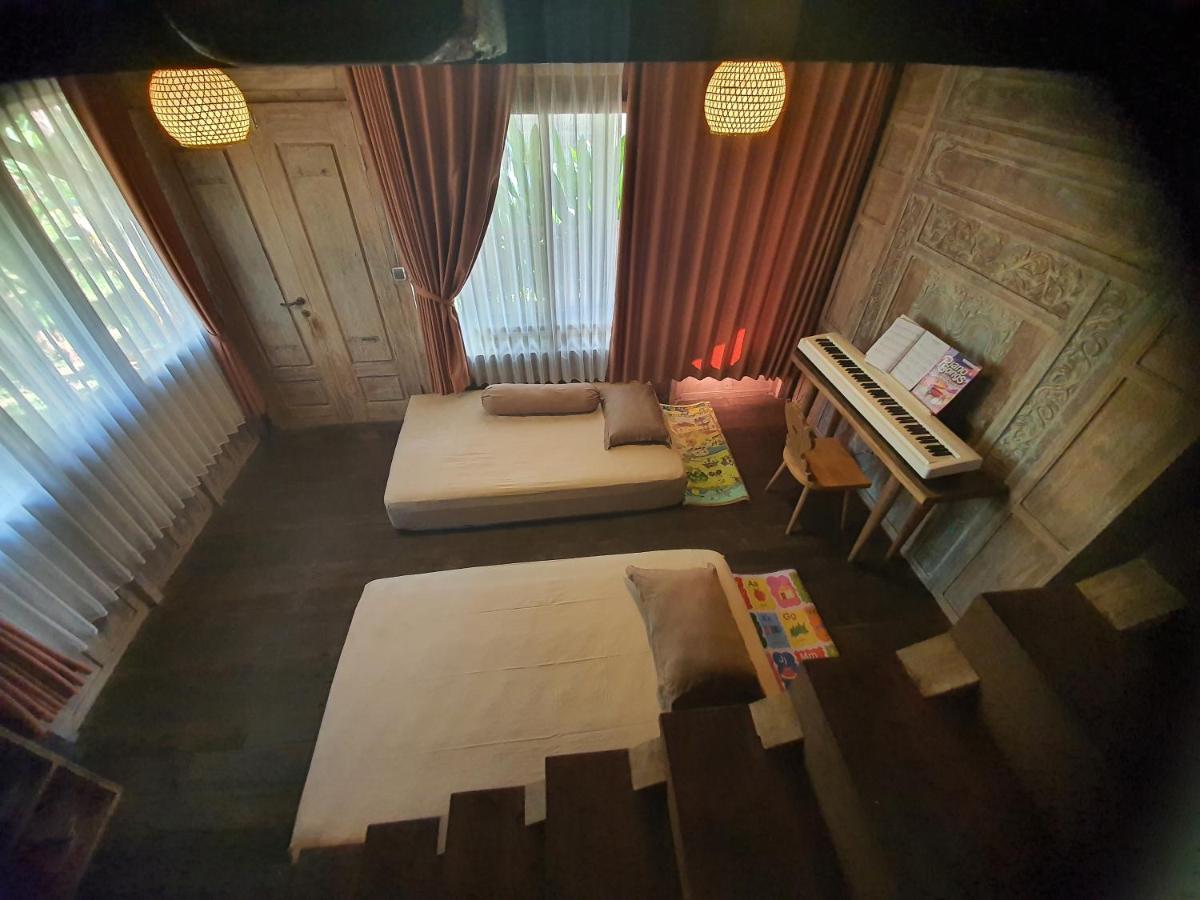 Wooden House Family
