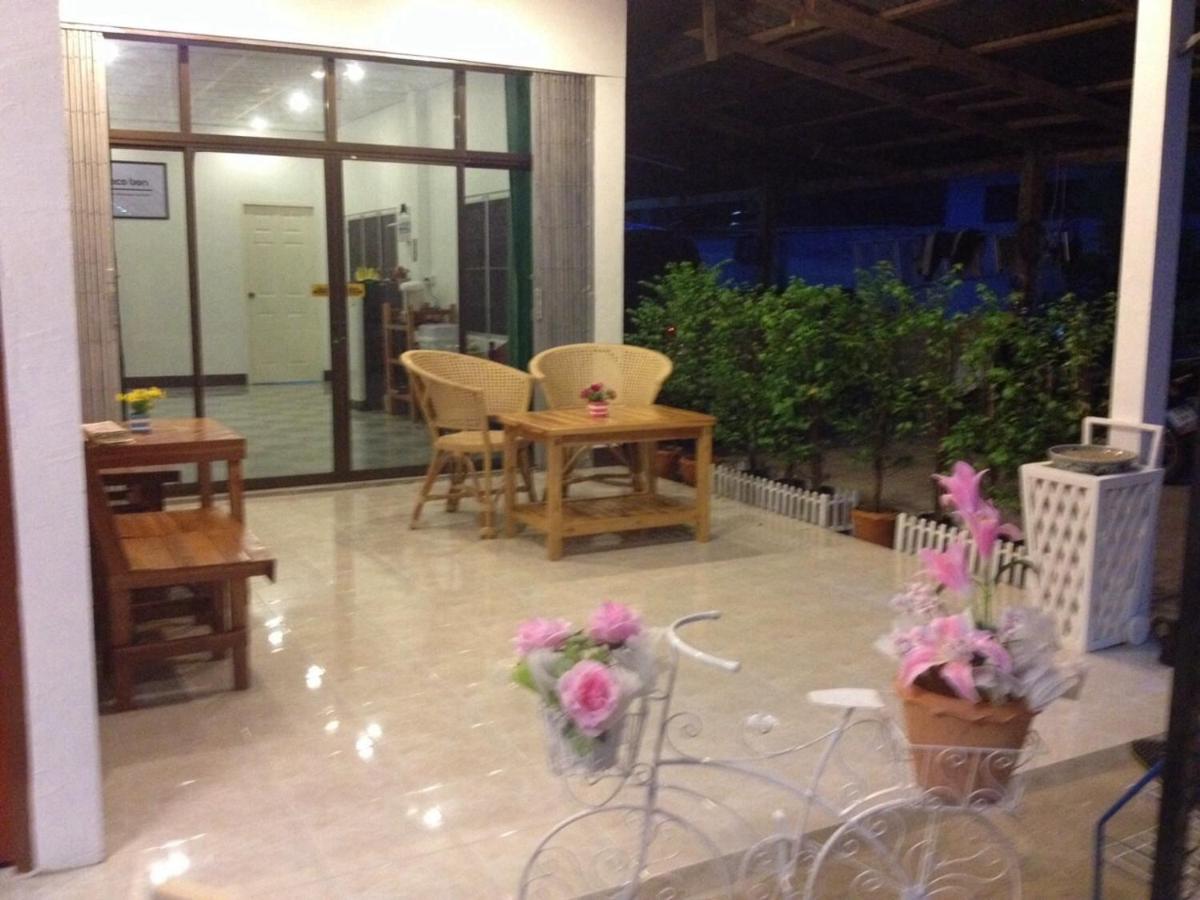 B&B Sukhothai Thani - Space Ben Guest House @ Muangkao - Bed and Breakfast Sukhothai Thani