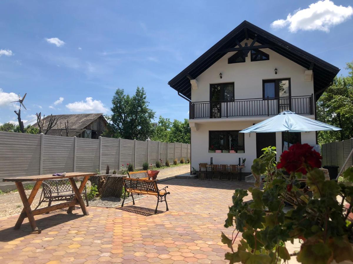 B&B Câmpulung - Pensiunea Crețișoara - Bed and Breakfast Câmpulung