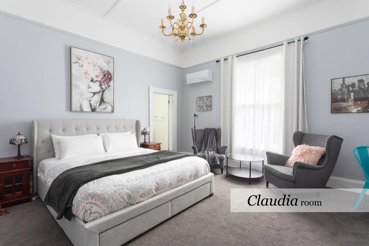 Claudia - Deluxe King Room, ground floor