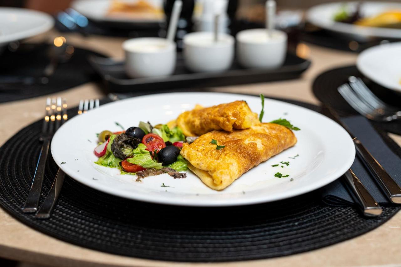 C Group apartments - Bed and Breakfast Kotor