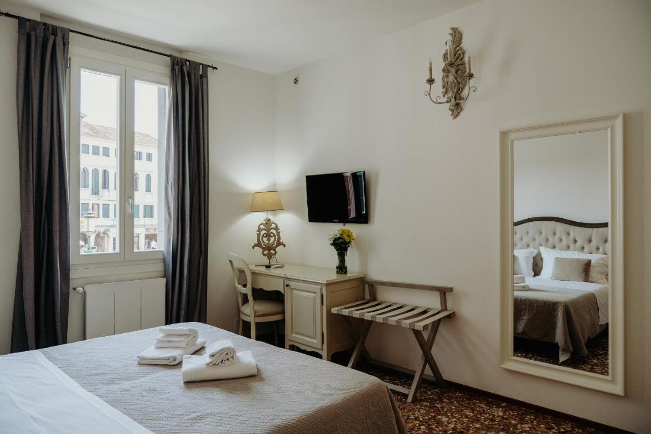 Deluxe Family Suite