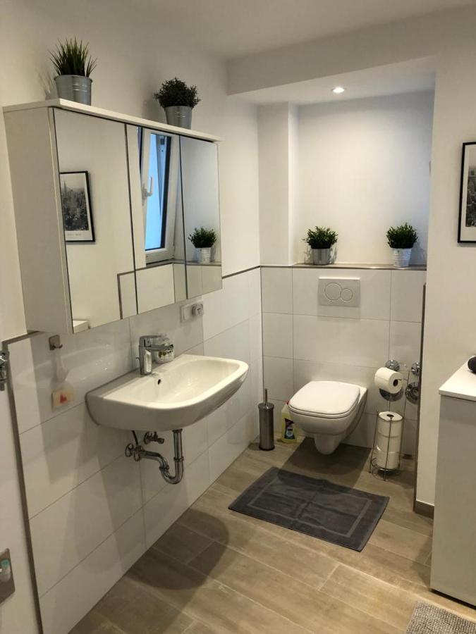 Apartment mit Balkon