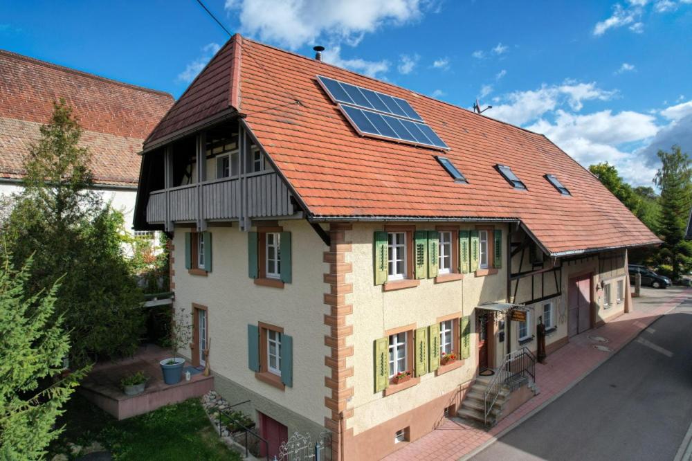 B&B Stühlingen - Malermeisterhaus - Bed and Breakfast Stühlingen