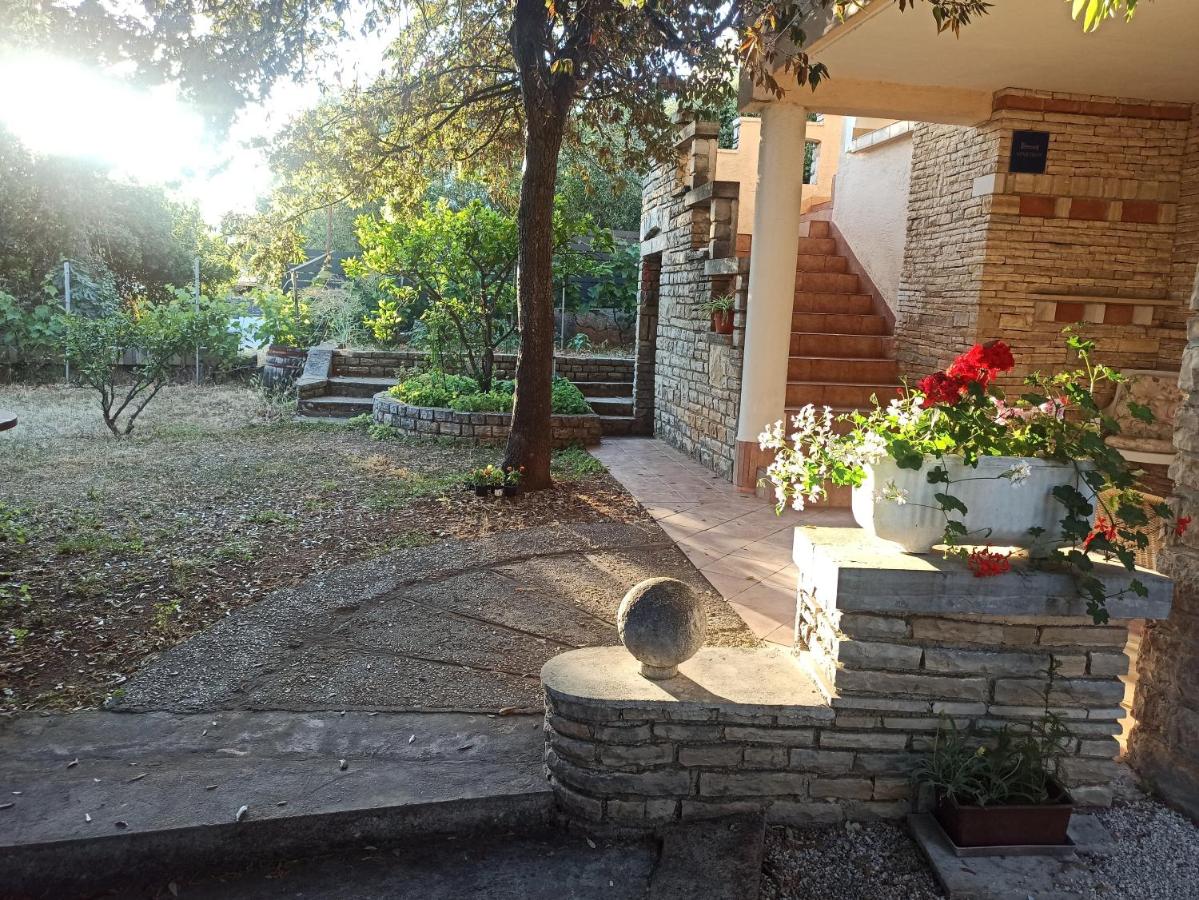 Boris - B&B