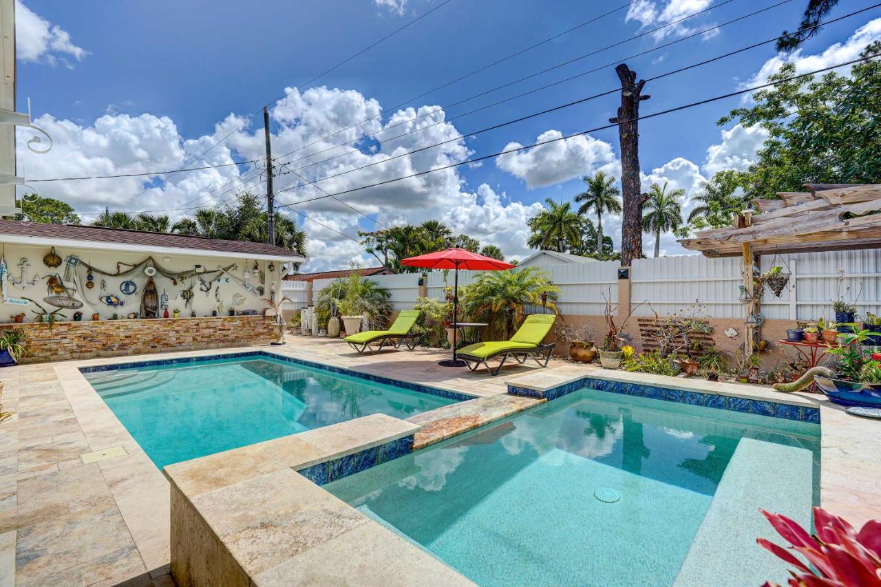 B&B Naples - Breezy Naples Home with Private Outdoor Pool! - Bed and Breakfast Naples