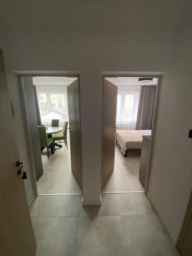 Apartamento de 1 dormitorio con balcón