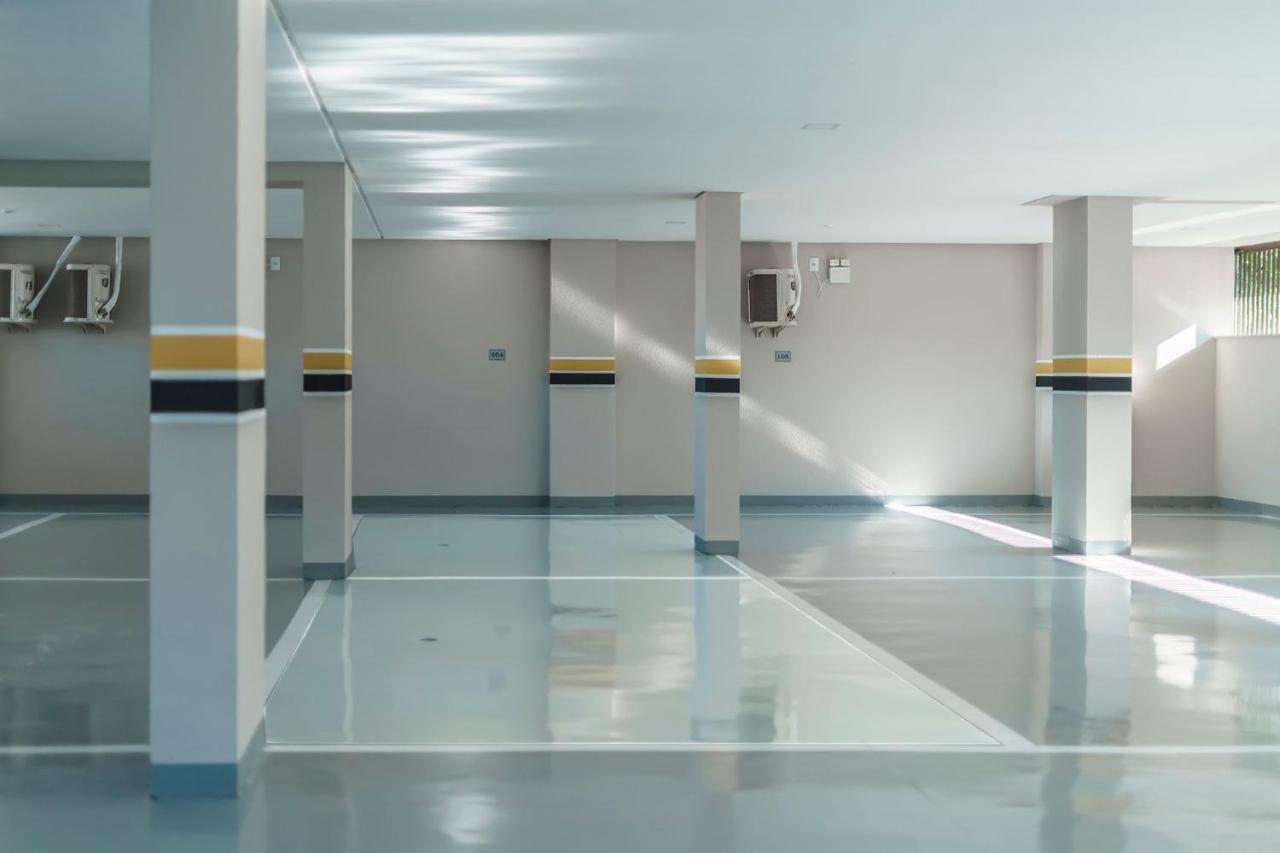 Apartamento 2 suítes com Piscina Centro Bombinhas - B&B Bombinhas