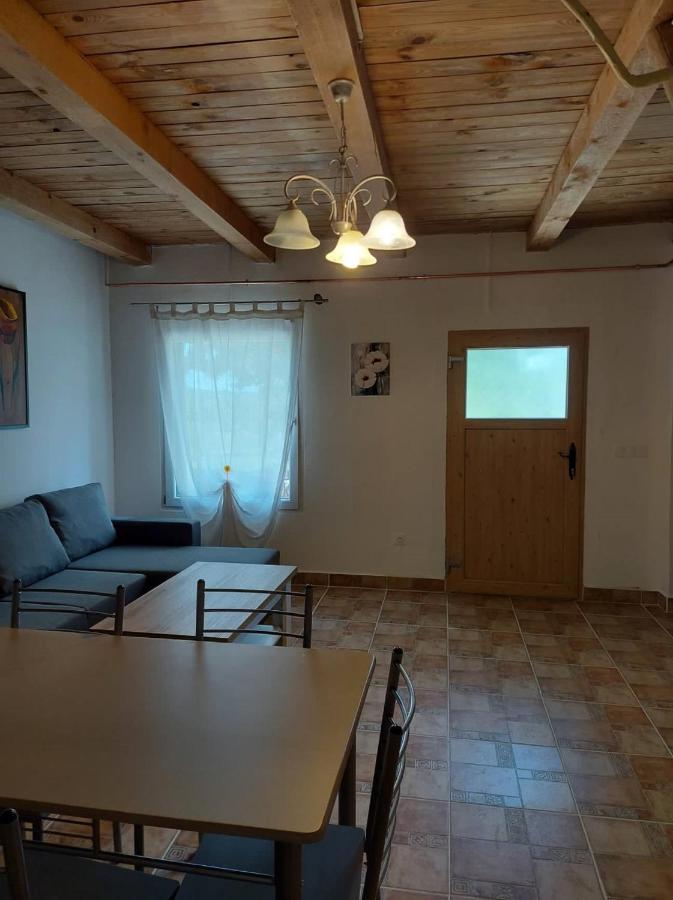 Oliva Verde Apartman - B&B Bárdudvarnok