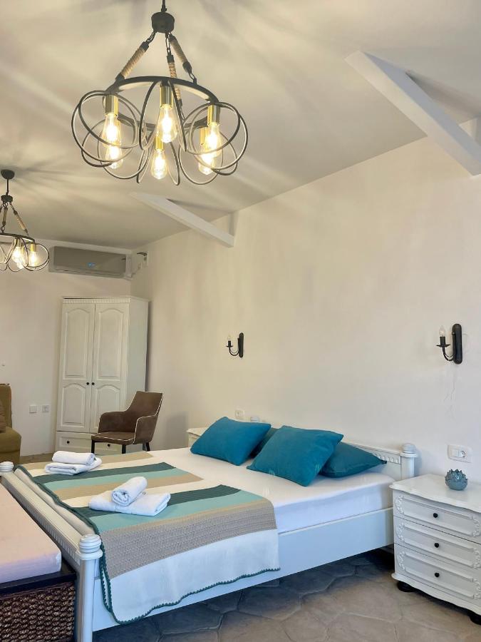 Superior Family Room