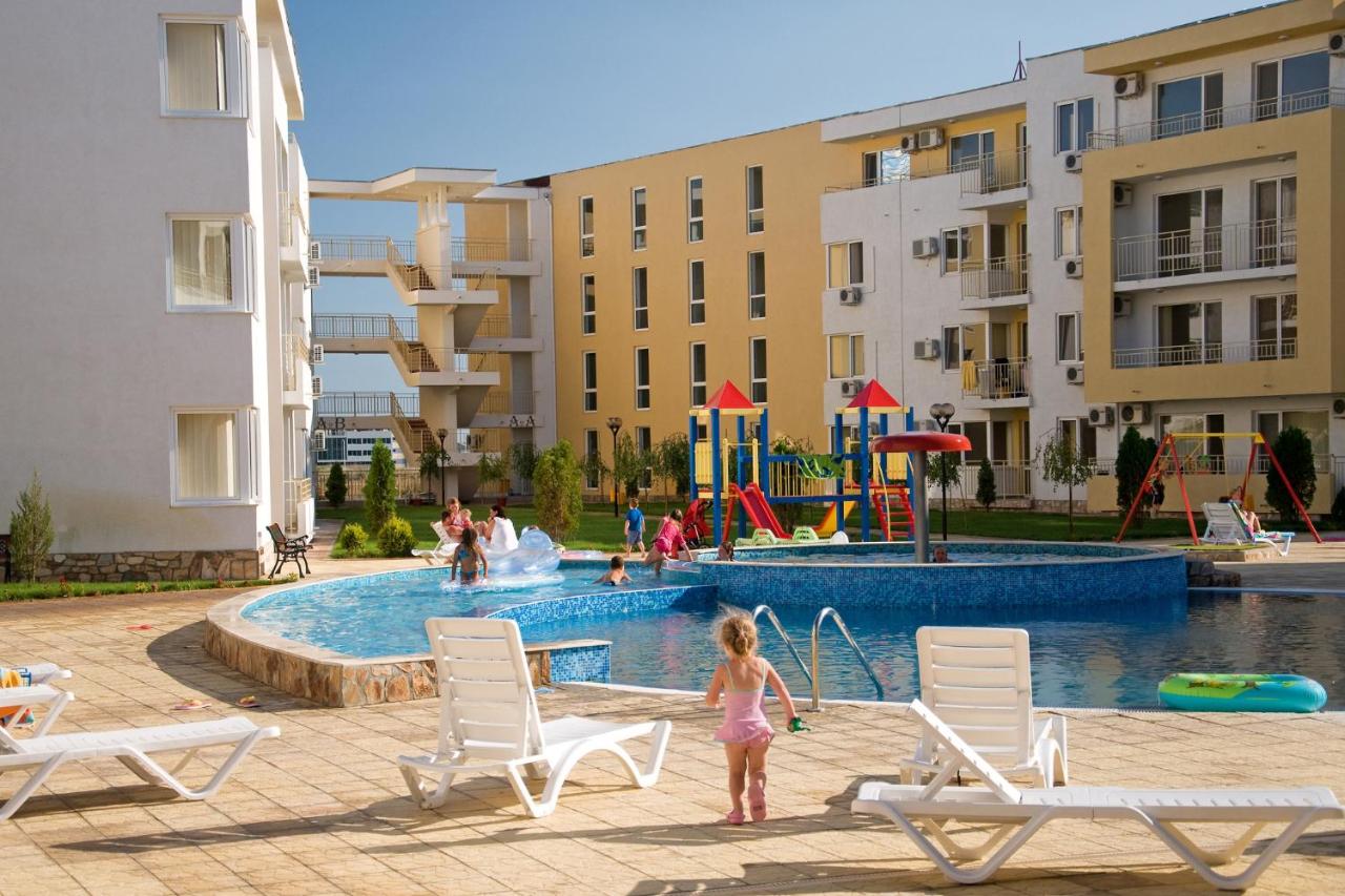 Holiday Apartments next to Action Aquapark Sunny Beach - B&B