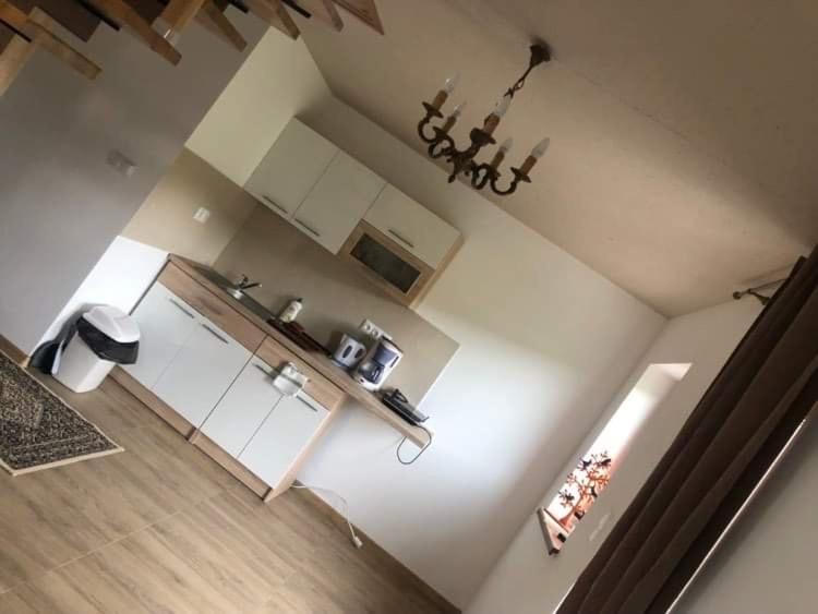 Austeria Zakościele - Bed and Breakfast Inowłódz