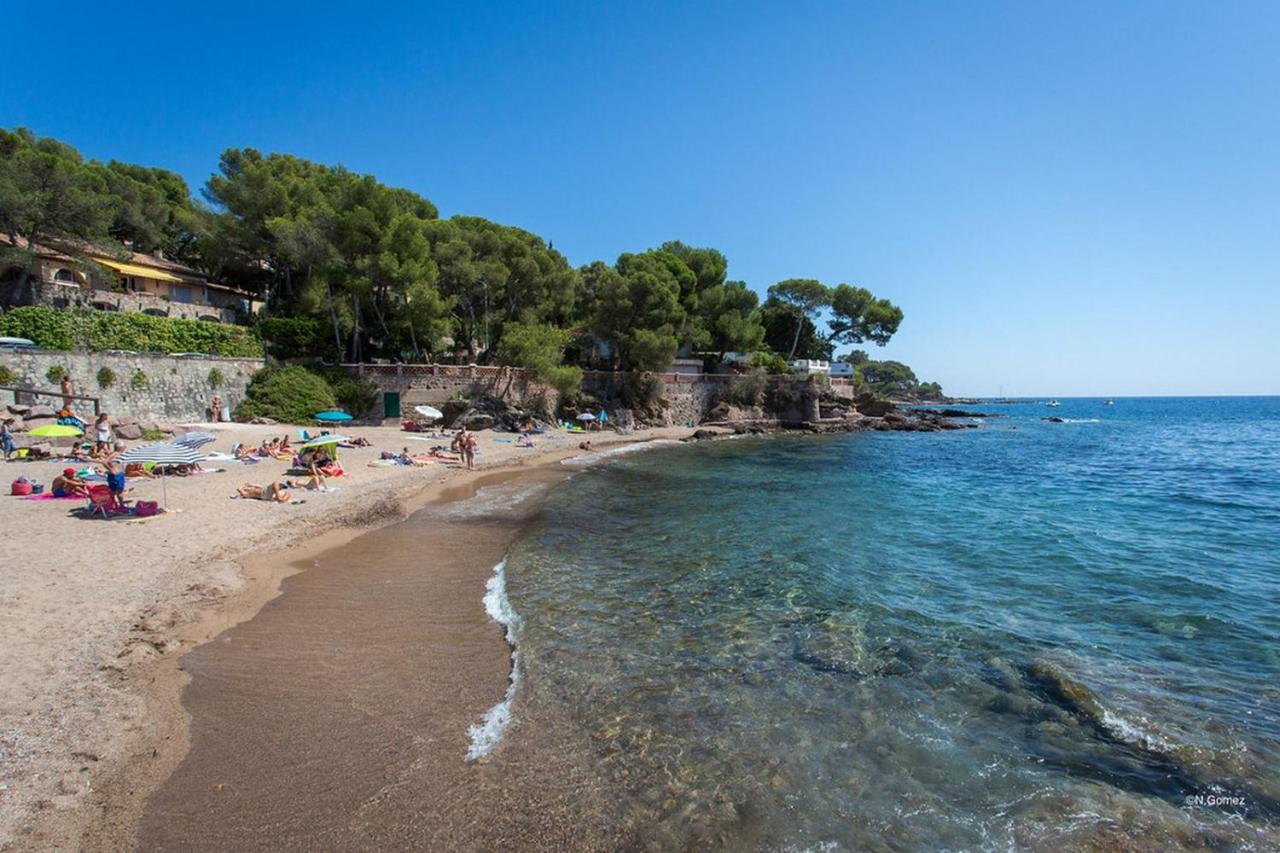 VILLA ANADINE - Aiguebonne BOULOURIS - PLEINE VUE MER - À 5 minutes à pied de la plage - Climatisée - Chambres d’hôtes Saint-Raphaël