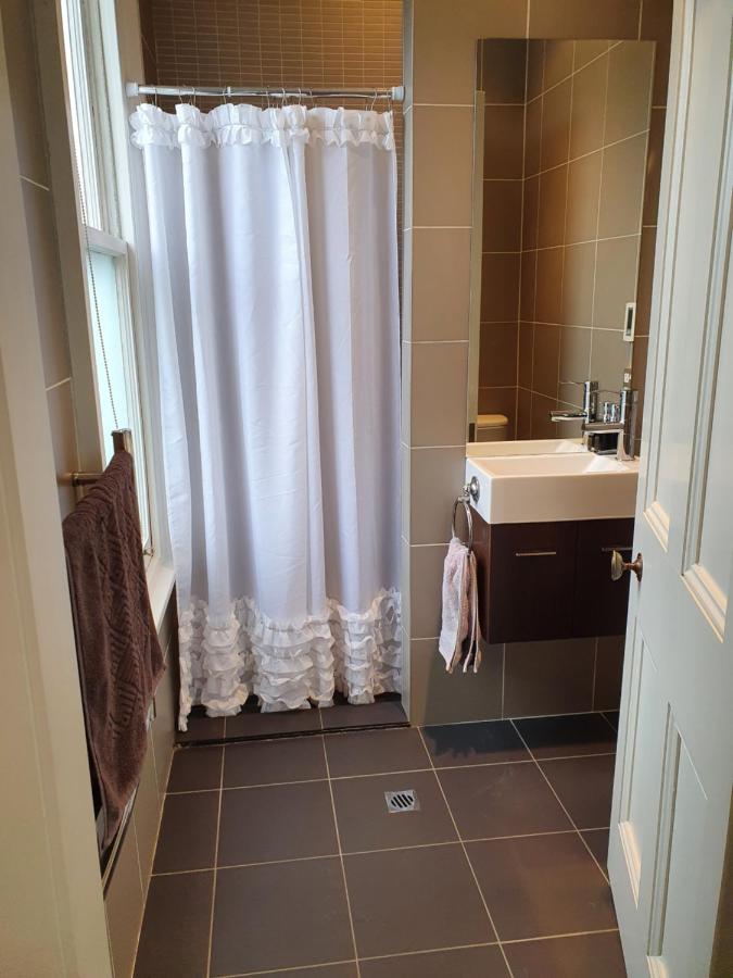 Doppel-/Zweibettzimmer mit eigenem Bad