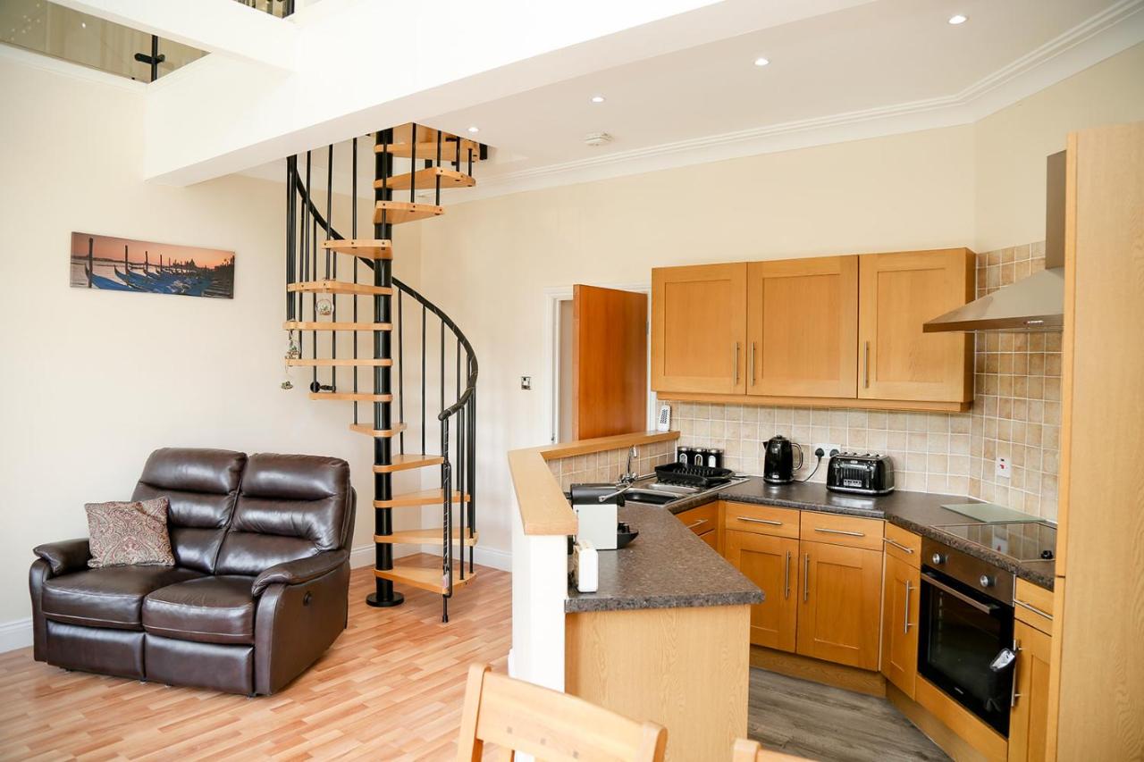 B&B Newcastle-upon-Tyne - Beautiful cozy 3 bedroom 2 bathroom apartment - Bed and Breakfast Newcastle-upon-Tyne