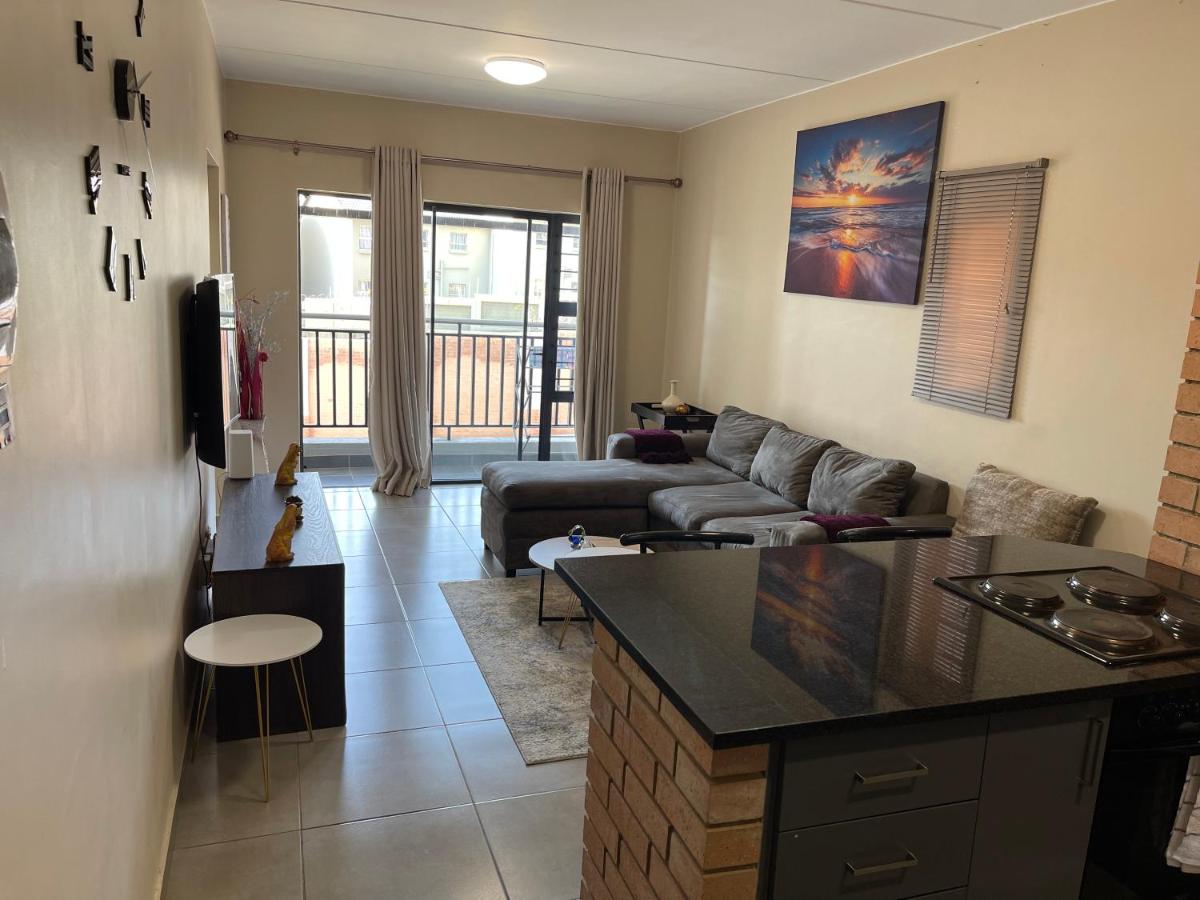 Mall of Africa Spot By Damo - B&B Midrand