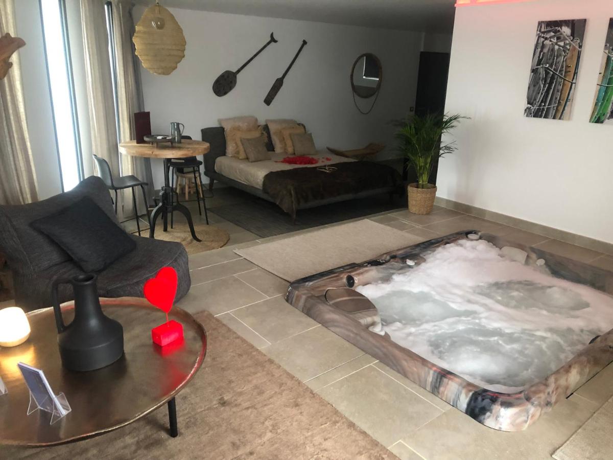 Queen Room with Pool View