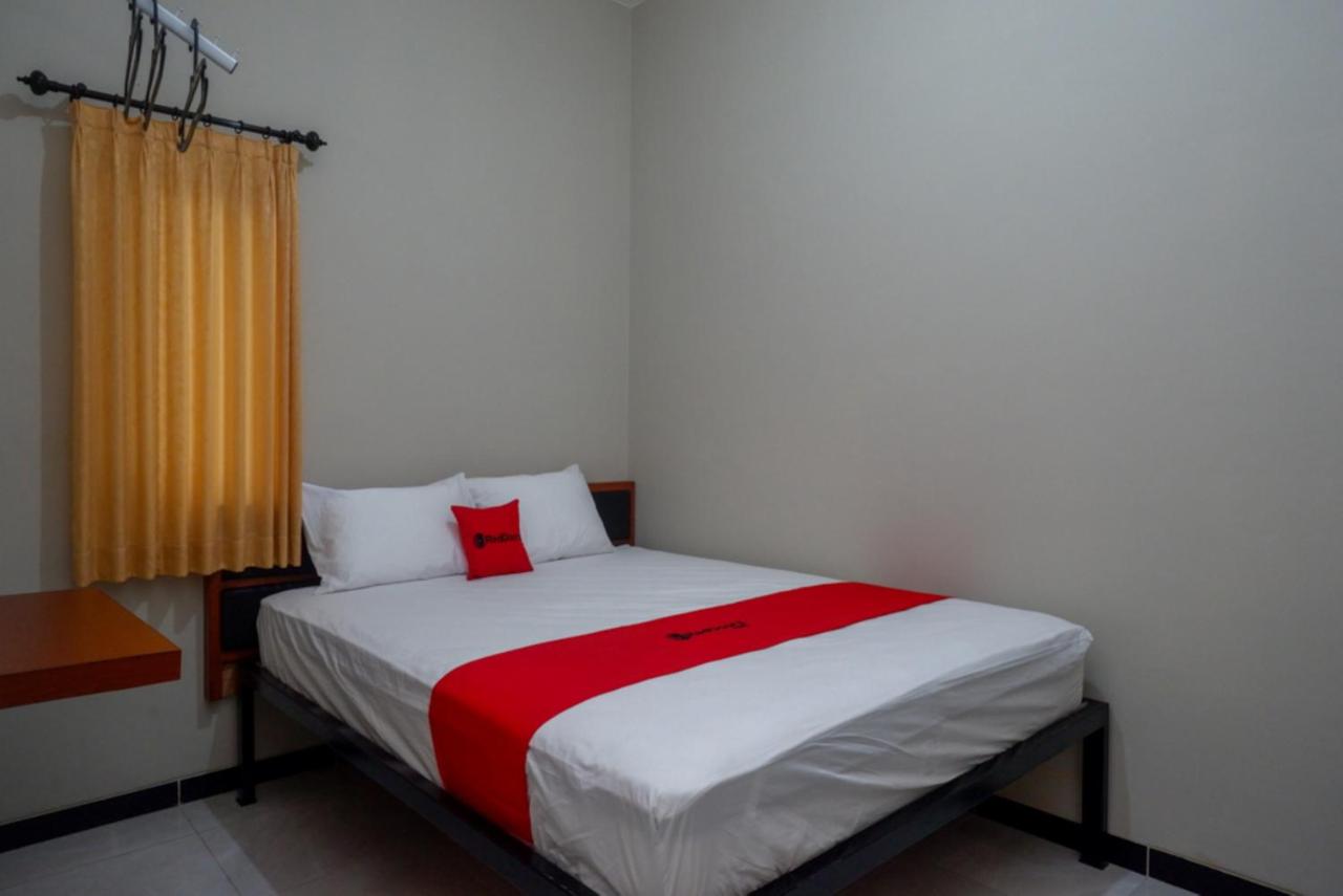 B&B Sumbang - RedDoorz near Kampus UMP Purwokerto 2 - Bed and Breakfast Sumbang