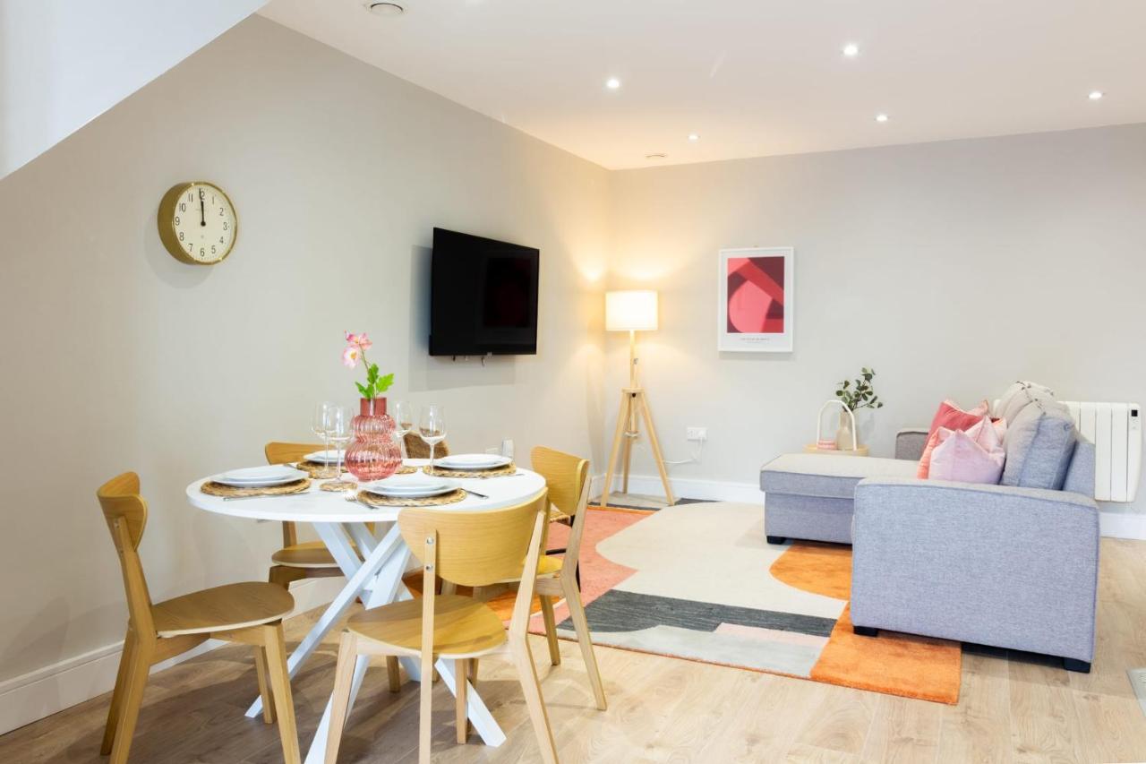 B&B Dublin - Guestready - Encantando 1BR Flat no Newmarket Hall - Bed and Breakfast Dublin