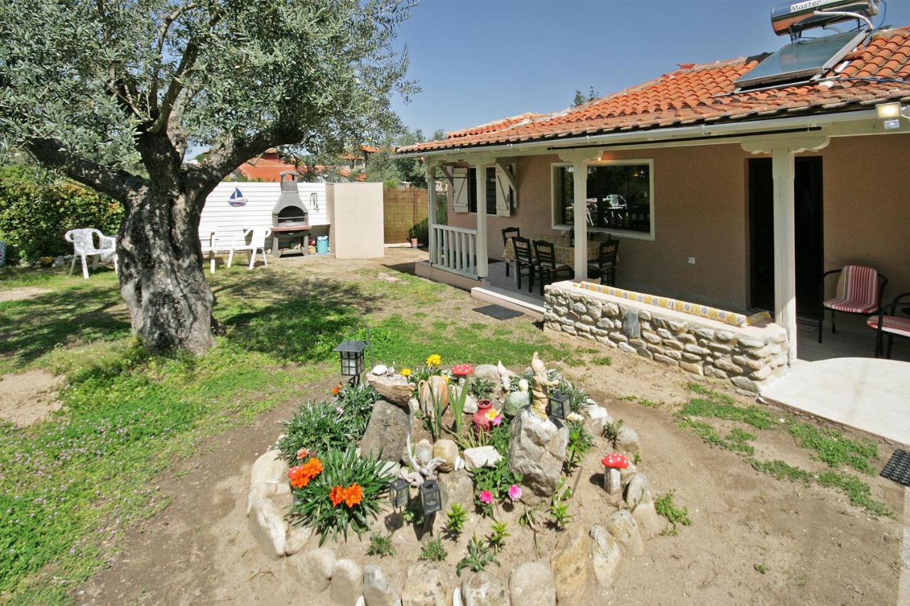 Efi's Home - Ferienwohnung Vourvourou