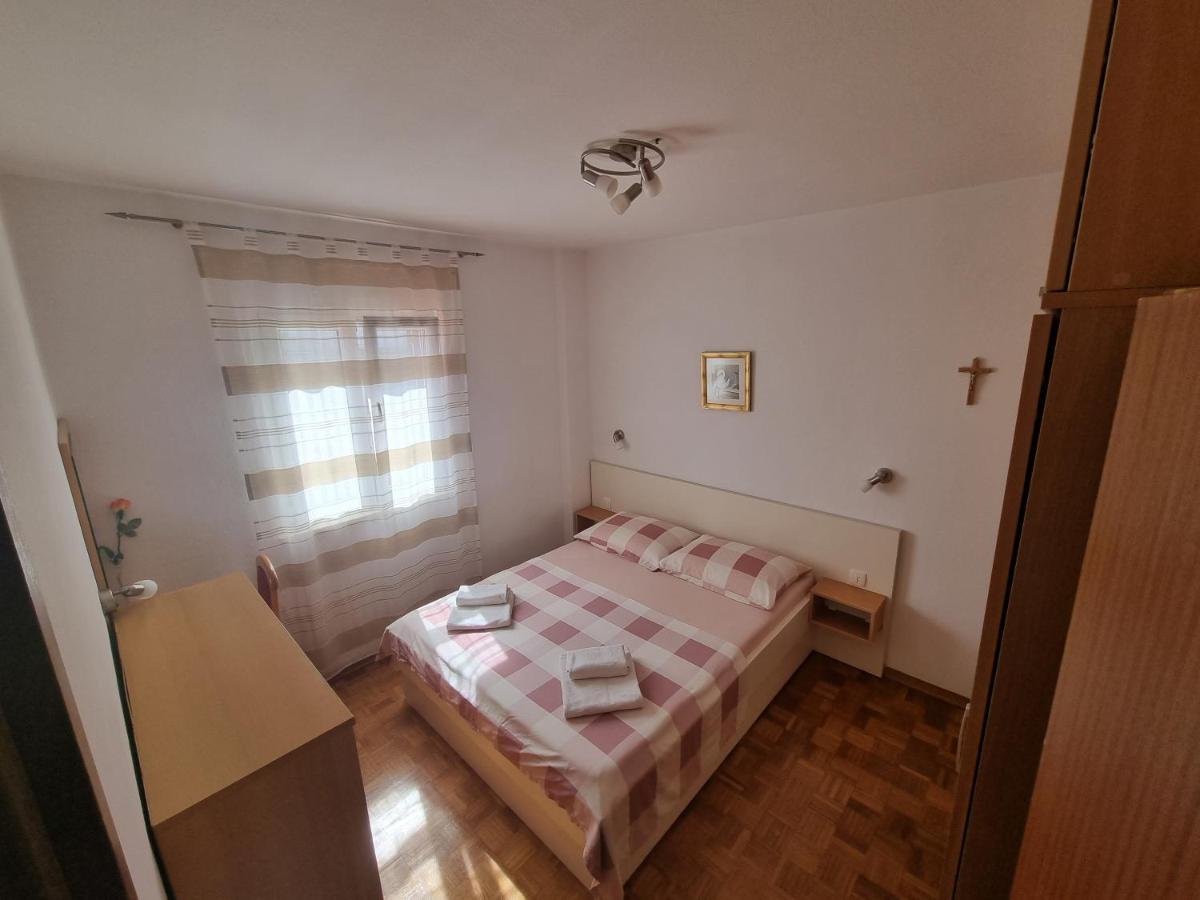 One-Bedroom Apartment with Balcony and Sea View