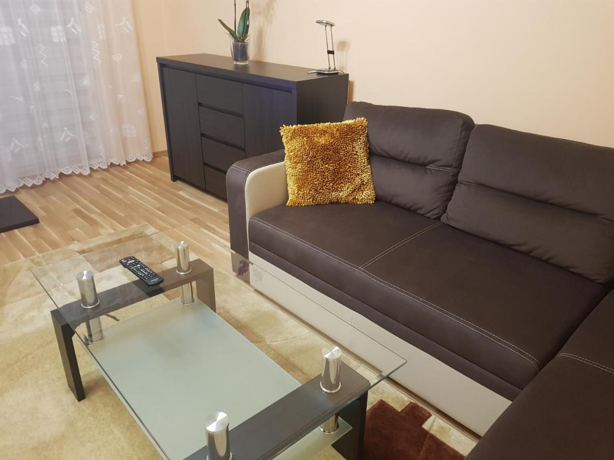 STUDIO Kasprzaka 11A - Bed and Breakfast Łódź